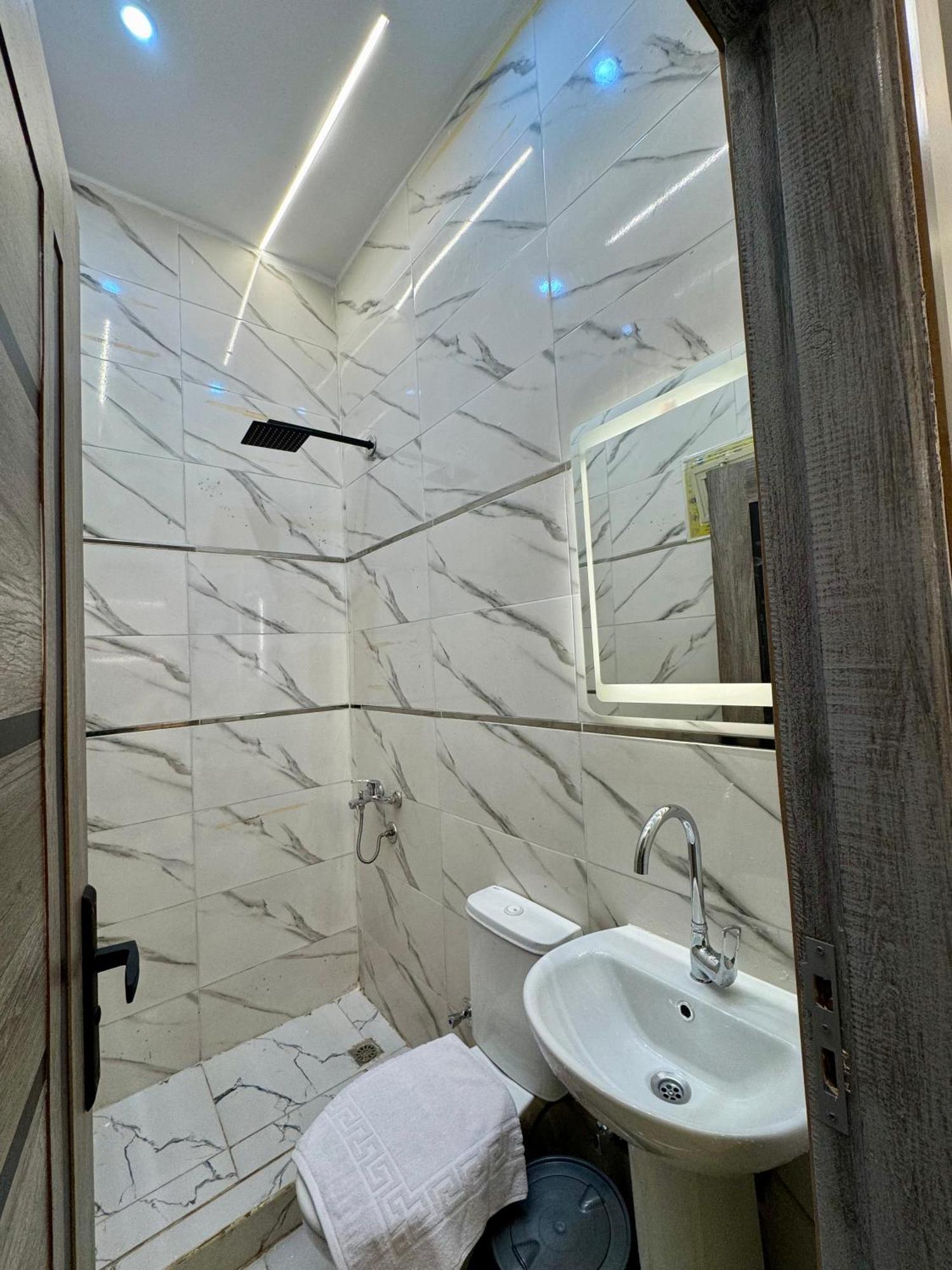 Hur Pyramids Land Inn Kafrat al Jabal Exterior photo